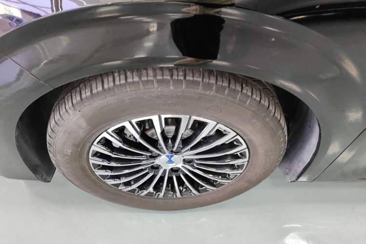 Used Denza D9 2023 DM-i 965 Luxury Model