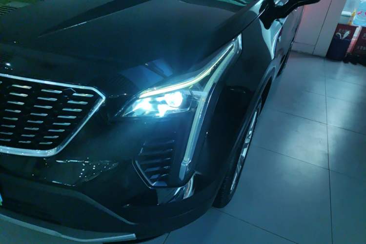 Used Cadillac XT4 2022 28T Two-Wheel Drive Prestige Version Left Front Headlight