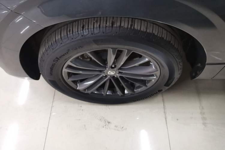 Used Changan UNI-K 2023 2.0T Two-Wheel Drive YueShang Trim
