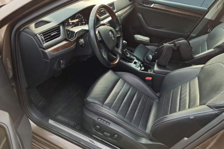 Used Skoda Superb 2016 TSI380 DSG Prestige Edition Left Front Seat