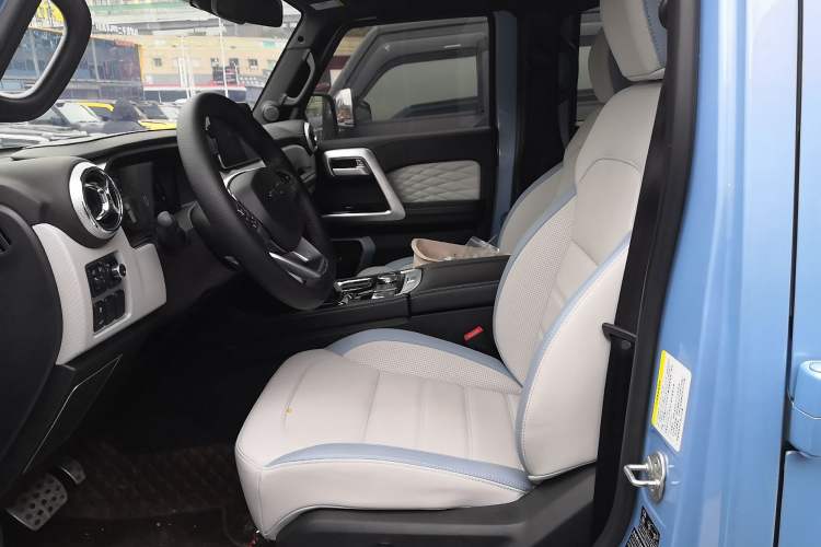 Used BAIC Off-Road BJ40 2023 2.0T Automatic Four-Wheel Drive Urban Hunter Edition Chivalrous Type