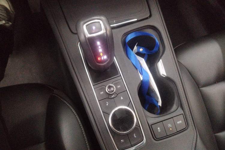 Used Cadillac XT4 2018 28T Two-Wheel Drive Leading Version