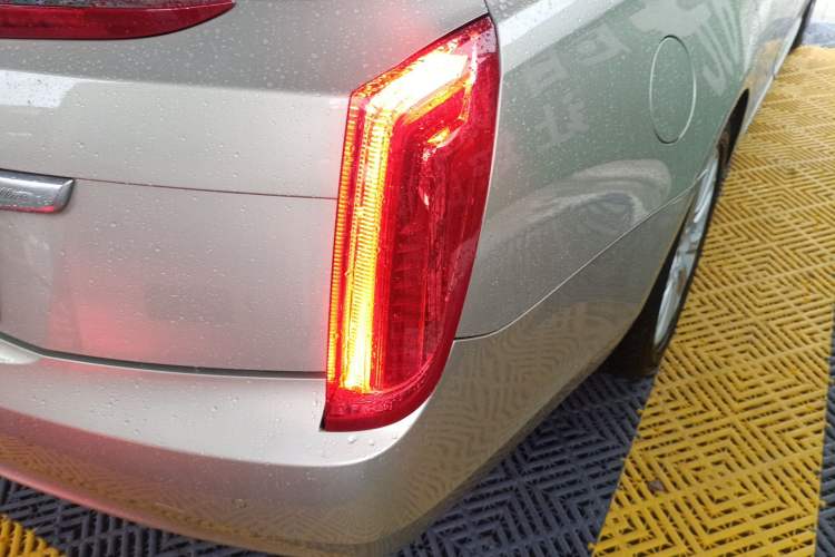 Used Cadillac XTS 2014 28T Comfort Version