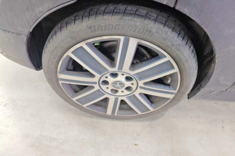 Used MINI Clubman 2023 Revised 2.0T COOPER S Connoisseur Right Rear Wheel Hub