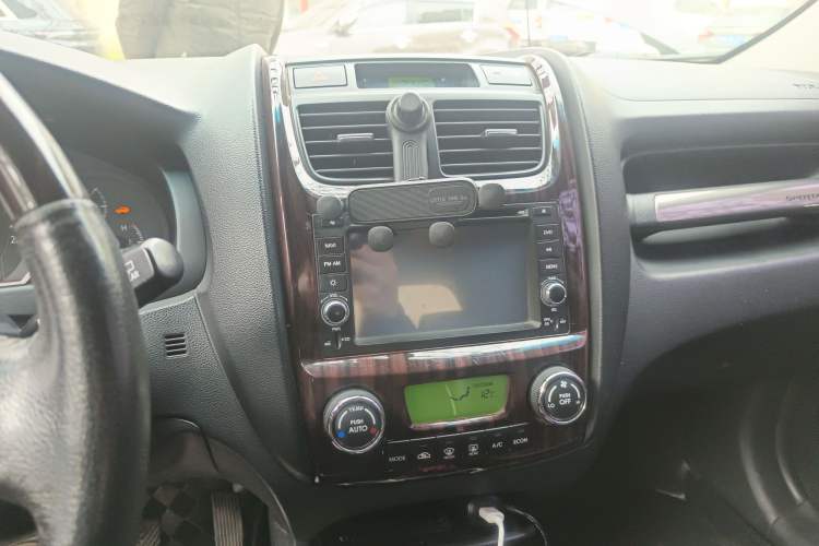 Used Kia Sportage 2011 2.0L Manual Two-Wheel Drive GL Trim