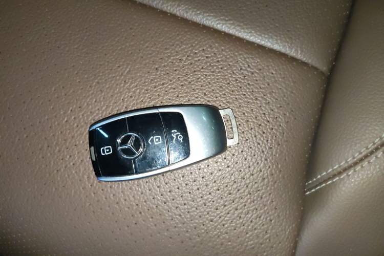 Used Mercedes-Benz E-Class 2019 E 300 L Sport Luxury Edition
