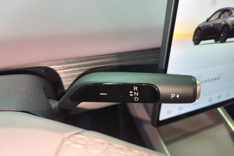 Used ONVO L60 2024 60 kWh Rear-Drive Version