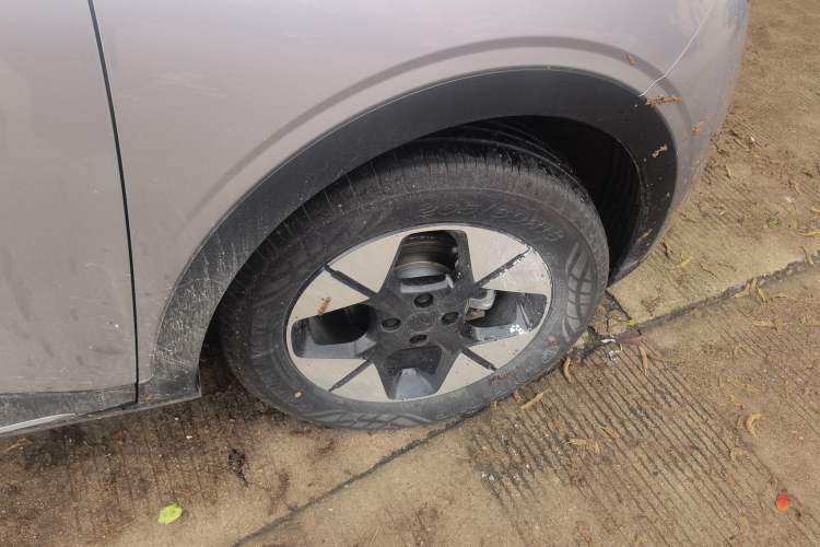 Used Geely Galaxy Geome 2025 UP 410km Exploration Edition Right Rear Wheel Hub