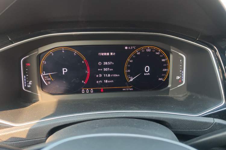 Used Volkswagen T-ROC 2018 280TSI DSG Two-Wheel Drive Luxury Version China VI Standard Instrument Cluster