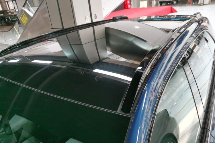 Used XPeng G9 2025 625 Long-Range Max Roof