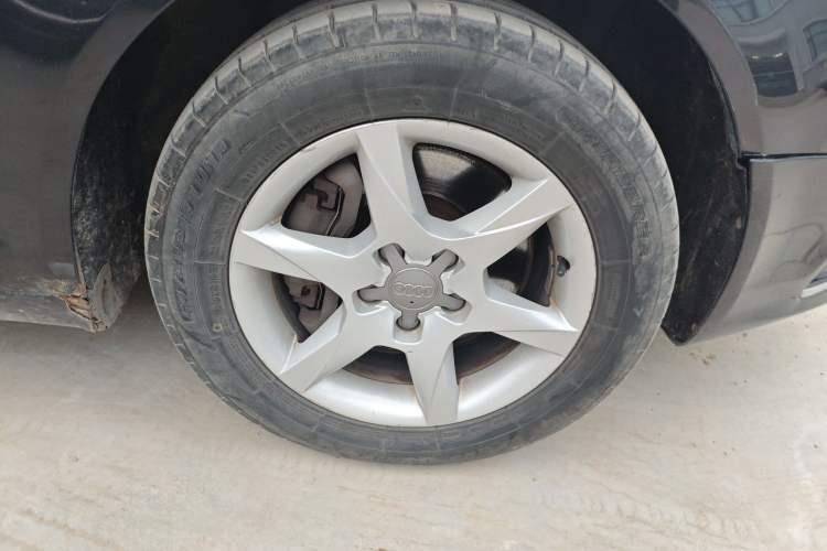 Used Audi A6L 2009 2.0 TFSI automatic standard version