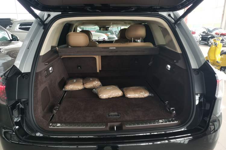 Used Hima AITO M9 2025 Extended-Range Max Version 52 kWh 5-Seater Edition Trunk