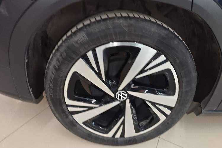 Used Volkswagen ID.6 CROZZ 2021 Long-Range PRO Edition