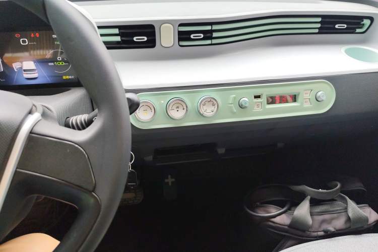 Used Wuling Hongguang MINIEV 2022 Macaron Premium Model – Lithium Iron Phosphate