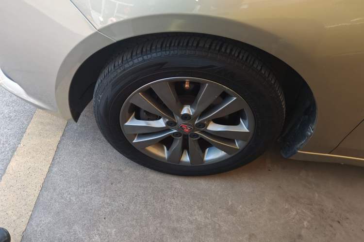 Used Roewe 360 2015 20T TST Deluxe Edition
