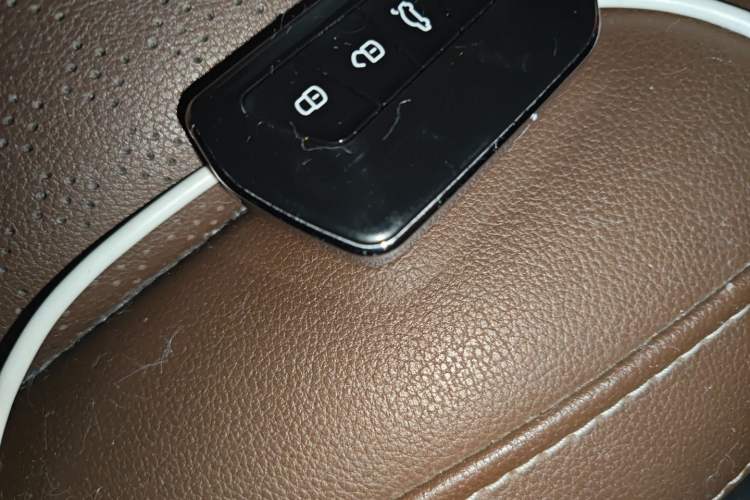 Used BYD S7 2015 2.0T Automatic Prestige Model