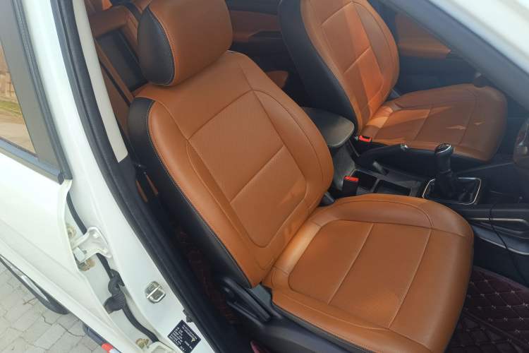 Used Oshan CX70 2016 1.6L Manual Luxury Model