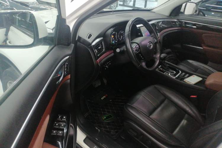 Used GAC Trumpchi GS8 2017 320T Two-Wheel Drive Prestige Version (7 Seats)