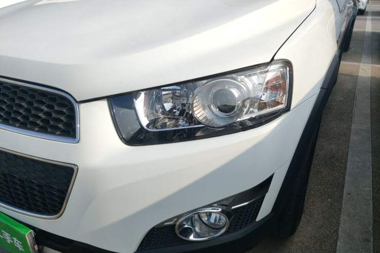 Used Chevrolet Captiva 2014 2.4L 4x4 Flagship Edition 7 Seats Left Front Headlight