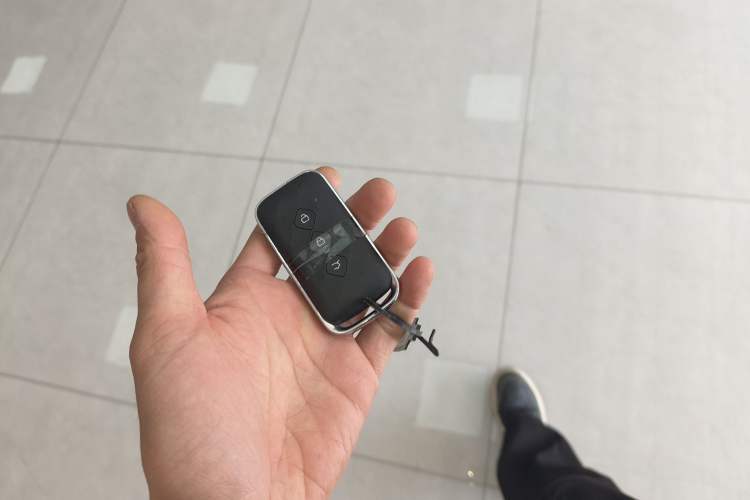 Used Wuling Starlight 730 2025 Model Plug-in Hybrid 125km Luxury Edition
