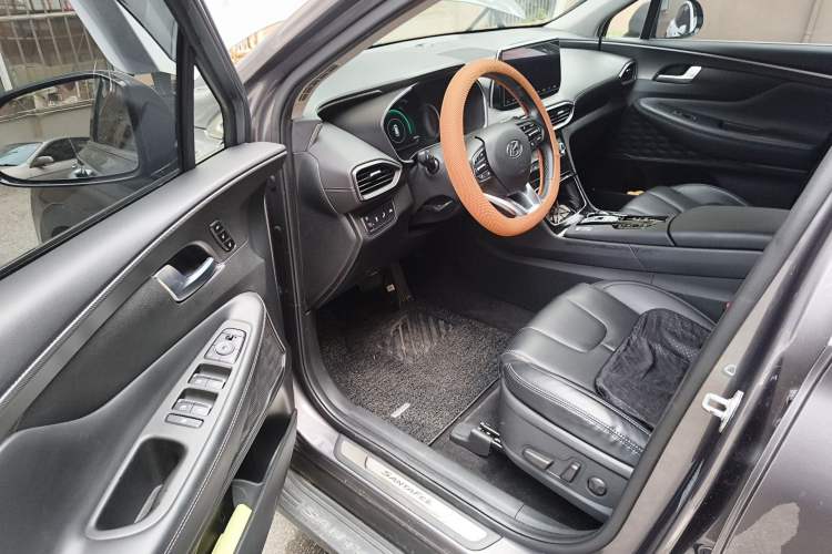 Used Hyundai Santa Fe 2019 380 TGDi DLX Automatic Two-Wheel Drive Prestige Plus Version China VI Standard
