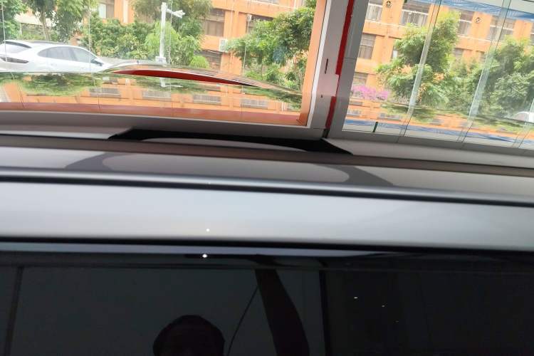 Used XPeng X9 2024 702 Ultra-Long Range Max
