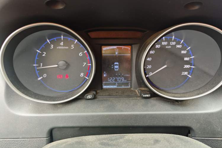 Used FORTHING Joyear X5 2013 1.6L Manual Luxury Model