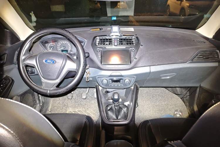 Used Ford Escort 2015 1.5L Manual Fashion Edition