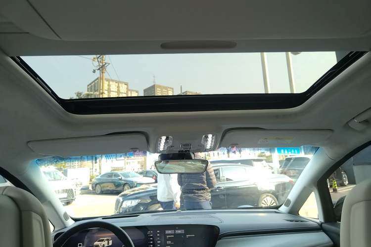 Used Buick GL8 New Energy 2026 Model Lu Zun Luxury Edition Headliner