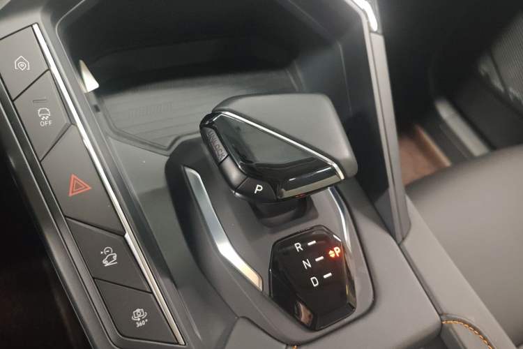 Used Lynk & Co 06 EM-P 2023 1.5T Remix PHEV Pro