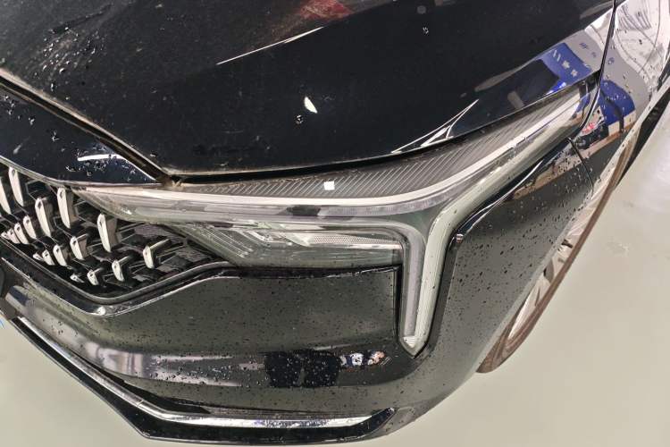 Used Bestune B70 2025 Dragon Edition 1.5T Quality Enjoyment Model Left Front Headlight