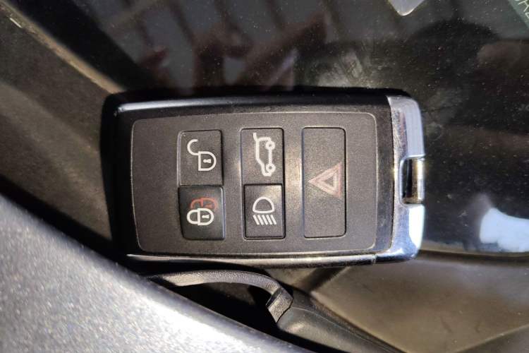 Used Land Rover Discovery Sport 2020 249 PS R-Dynamic Performance Edition