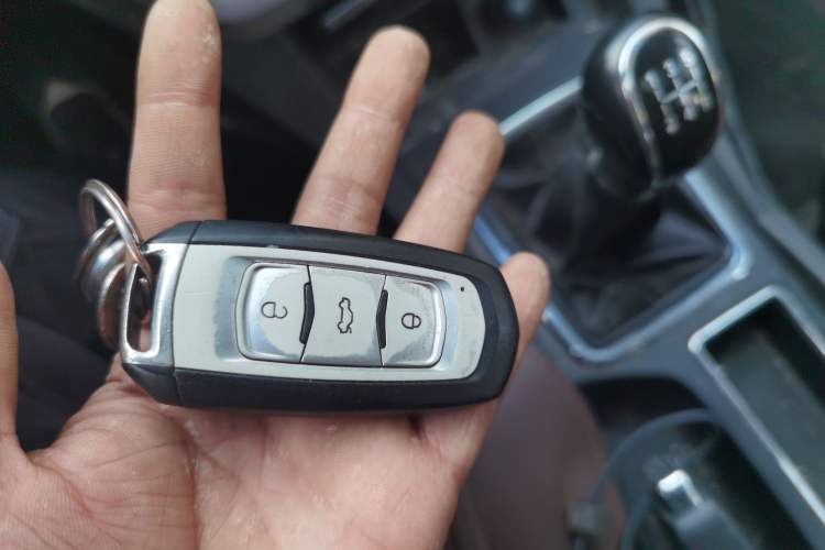 Used Geely Auto Emgrand 2016 Sedan 1.5L Manual Upward Edition