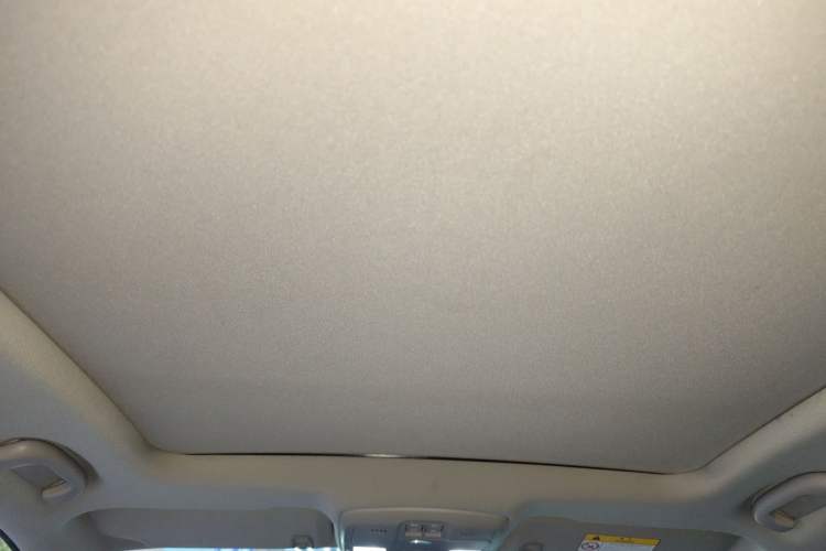 Used Buick Envision 2018 20T Two-Wheel-Drive Elite Model Headliner