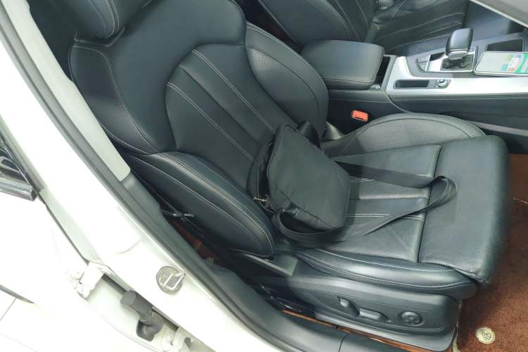 Used Audi A4L 2022 40 TFSI Luxury Dynamic Model