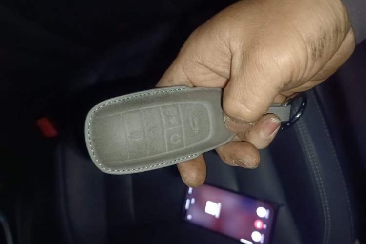 Used AION V 2024 Plus 70 Tech Edition Lithium Iron Phosphate Interior 1