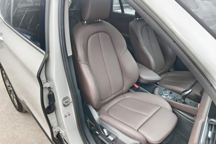 Used BMW X1 2021 Restyled sDrive25Li Leading Edition
