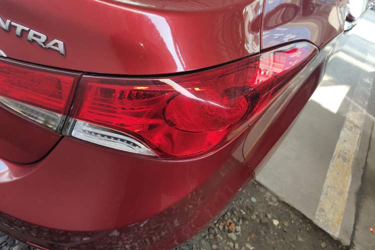 Used Hyundai Elantra (5th Generation / Langdong) 2015 1.6L Automatic Leading Model Right Rear Taillight