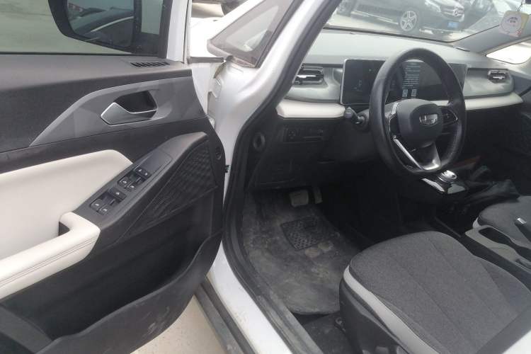 Used Geometry E Firefly 2024 301km Flowing Light
