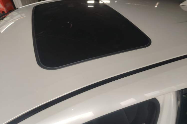 Used Toyota C-HR 2018 2.0L Leading with Sunroof China VI Standard
