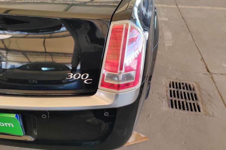 Used Chrysler 300C 2014 3.0L Excellence Edition
