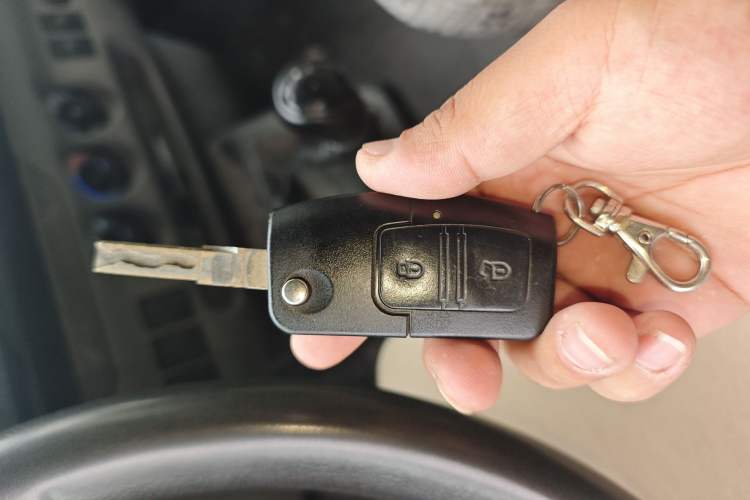 Used JMC Transit 2019 2.8T Commercial Version Short Wheelbase Mid-Roof 3-Seater China VI Standard JX493