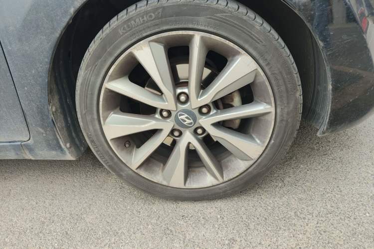 Used Hyundai Elantra (5th Generation / Langdong) 2015 1.6L Automatic Leading Model
