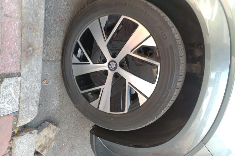 Used BYD Tang L 2025 EV 670KM LiDAR Flagship Version