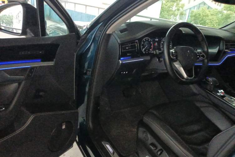 Used Volkswagen Touareg 2021 3.0 TSI Luxury Edition Black Diamond Sport Package
