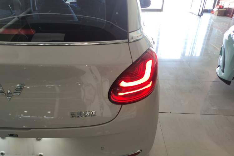 Used Wuling Bingo 2024 333 km Enjoyment Version Right Rear Taillight