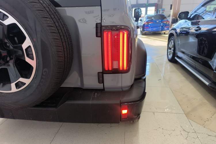 Used Tank 300 New Energy 2025 Hi4-T