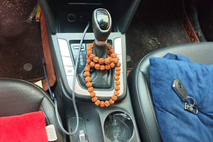 Used Hyundai Elantra (6th Generation / Lingdong) 2016 1.6L Automatic ZhiXuan · Flagship Edition
