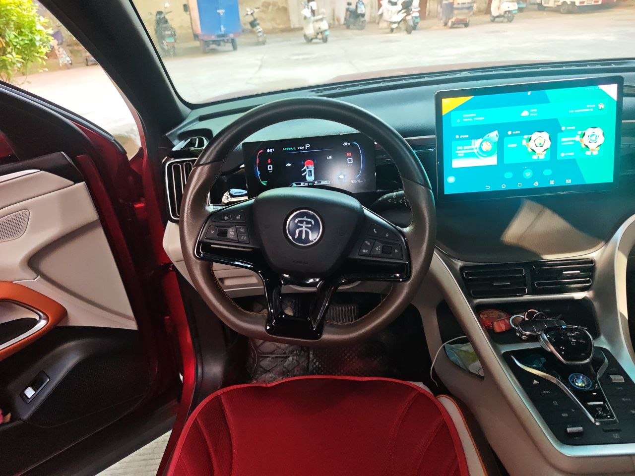 BYD Song Pro New Energy 2022 DM-i 110km Flagship Model — снимка 10