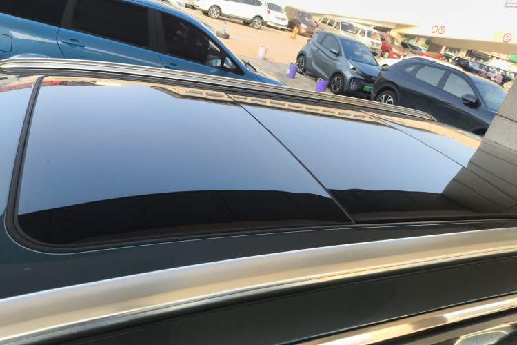 Used Peugeot 5008 2017 380THP 7-Seater Elite Edition
